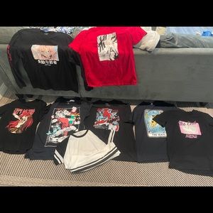 Graphic tee shirt bundle